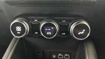 Renault Captur 1.6 E-TECH 9.8kWh E-Tech engineered Plug-in (160 ps) - BLUETOOTH