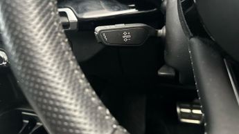 Audi Q2 1.6 TDI 30 Black Edition S Tronic (116 ps) - DAB - PRIVACY GLASS