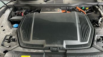 Audi e-tron 50 Technik quattro 71.2kWh (313 ps) - ADJUSTABLE SUSPENSION - BL