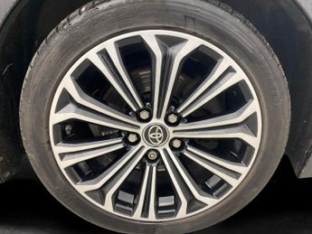 Toyota Corolla 2.0 VVT-h Design Touring Sports CVT (184 ps) - REVERSE CAM - NAV