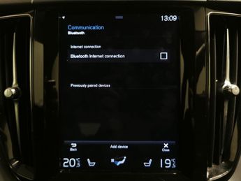 Volvo XC60 2.0 D4 Momentum (190 ps) - SENSUS SAT NAV - PARK ASSIST - LED