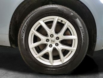 Volvo XC60 2.0 D4 Momentum (190 ps) - SENSUS SAT NAV - PARK ASSIST - LED