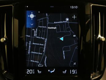 Volvo XC60 2.0 D4 Momentum (190 ps) - SENSUS SAT NAV - PARK ASSIST - LED