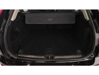 Volvo XC60 2.0 B5 MHEV Momentum (250 ps) - B PILLAR VENTILATION - BLUETOOTH