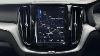 Volvo XC60 2.0 B5 MHEV Momentum (250 ps) - B PILLAR VENTILATION - BLUETOOTH