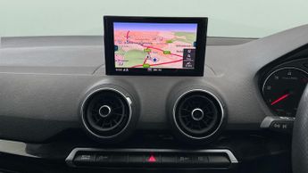 Audi Q2 1.6 TDI 30 Black Edition S Tronic (116 ps) - DAB - PRIVACY GLASS