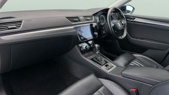 Skoda Superb 1.4 TSI iV 13kWh SE L Plug-in DSG (218 ps) - DAB - PRIVACY GLASS