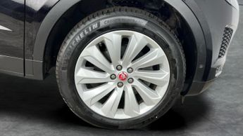 Jaguar E-pace 2.0 D150 SE AWD (150 ps) - BLUETOOTH - SPEED LIMIT RECOG - CLIMA