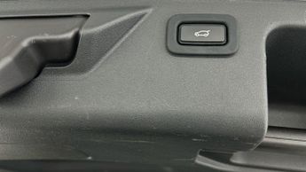 Land Rover Discovery Sport 1.5 P300e 12.2kWh R-Dynamic SE Plug-in 4WD (309 ps) - BLIND SPOT