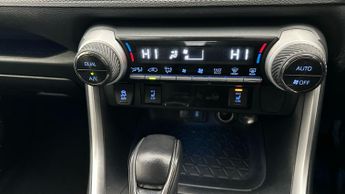 Toyota RAV4 2.5 VVT-h Excel CVT 4WD (222 ps) - HEATED STEERING - LANE DEPART