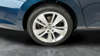Skoda Superb 1.4 TSI iV 13kWh SE L Plug-in DSG (218 ps) - DAB - PRIVACY GLASS