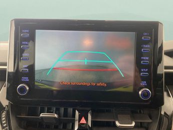 Toyota Corolla 2.0 VVT-h Design Touring Sports CVT (184 ps) - REVERSE CAM - NAV