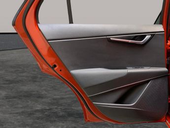 Kia Niro 64.8kWh 4 (201 bhp) - REVERSE CAM - NAV - HEATED SEATS