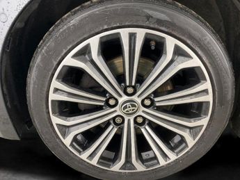 Toyota Corolla 2.0 VVT-h Design Touring Sports CVT (184 ps) - REVERSE CAM - NAV