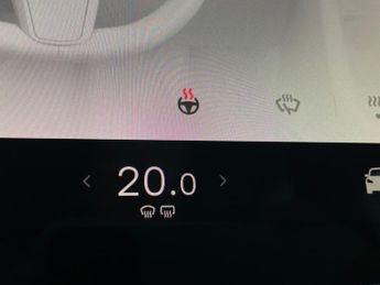 Tesla Model Y (Dual Motor) Long Range 4WDE (384 bhp) - REVERSE CAM - NAV - LEA