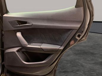 Cupra Formentor 1.5 TSI V2 DSG (150 ps) - LED - REVERSE CAM - NAV