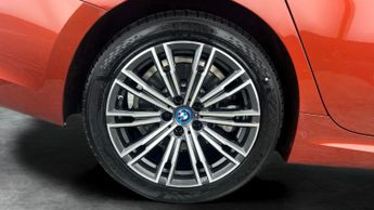BMW 3 Series 2.0 330e 12kWh M Sport Plug-in (292 ps) - PERFORMANCE CONTROL - 