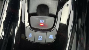 Toyota C-HR 1.8 VVT-h Design CVT (122 ps) - LANE DEPARTURE ALERT - BLUETOOTH