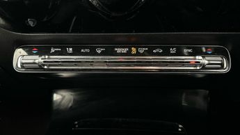 Mercedes-Benz CLA 1.3 CLA180 AMG Line (Premium Plus 2) Coupe 7G-DCT (136 ps) - DRI