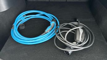 Tesla Model Y SUV RWD (346 ps) - HEATED STEERING - BLIND SPOT ASSIST - BLUETOO