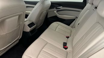 Audi e-tron 50 Technik quattro 71.2kWh (313 ps) - ADJUSTABLE SUSPENSION - BL