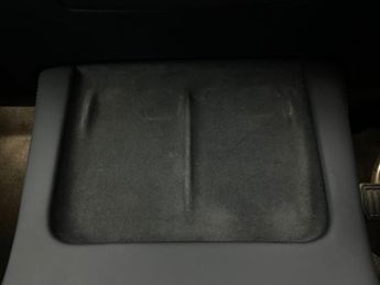 Tesla Model Y (Dual Motor) Long Range 4WDE (384 bhp) - REVERSE CAM - NAV - LEA