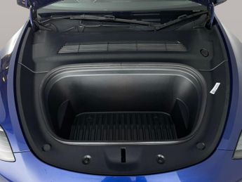 Tesla Model Y (Dual Motor) Long Range 4WDE (384 bhp) - REVERSE CAM - NAV - LEA