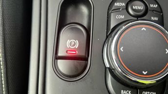 Mini Countryman 1.5 Cooper Classic Steptronic (136 ps) - DAB - SPLIT FOLDING REA