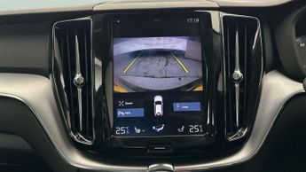 Volvo XC60 2.0 B5 MHEV Momentum (250 ps) - B PILLAR VENTILATION - BLUETOOTH