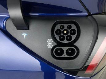 Tesla Model Y (Dual Motor) Long Range 4WDE (384 bhp) - REVERSE CAM - NAV - LEA