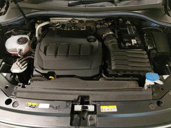 Volkswagen Tiguan 2.0 TDI Life DSG (150 ps) - NAV - BLUETOOTH - PARK SENSORS