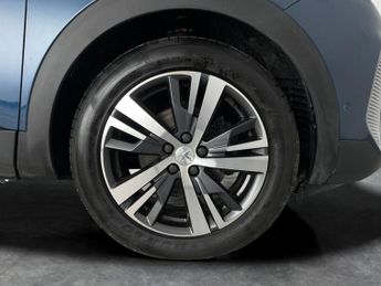 Peugeot 3008 1.5 BlueHDi Allure Premium EAT (130 ps) - LED - REVERSE CAM - NA