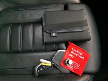 BMW iX3 80kWh M Sport (286 ps) - KEYLESS ENTRY - PARK ASSIST - REVERSE C