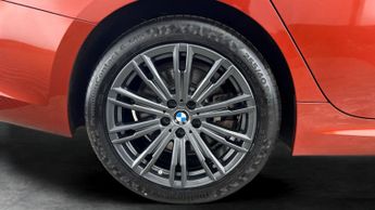 BMW 3 Series 2.0 330e 12kWh M Sport Plug-in (292 ps) - PERFORMANCE CONTROL