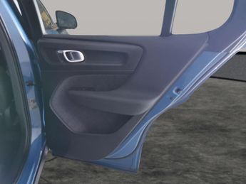 Volvo C40 Recharge 69kWh Plus (231 ps) - CARPLAY - KEYLESS ENTRY - PARK AS