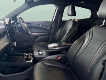 Ford Mustang Mach-e Standard Range 70kWh Automatic AWD (269 ps) - REVERSE CAM - NAV