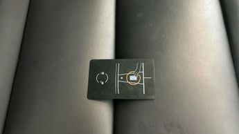 Tesla Model 3 (Dual Motor) Long Range 4WDE (346 ps) - LED - REVERSE CAM - NAV