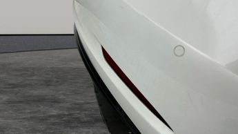 Tesla Model 3 (Dual Motor) Long Range 4WDE (346 ps) - LED - REVERSE CAM - NAV