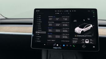 Tesla Model 3 Standard Range Plus RWD (241 bhp) - HEATED STEERING - BLIND SPOT
