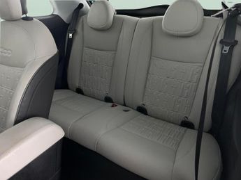 Fiat 500e 42kWh La Prima (118 ps) - REVERSE CAM - NAV - HEATED LEATHER