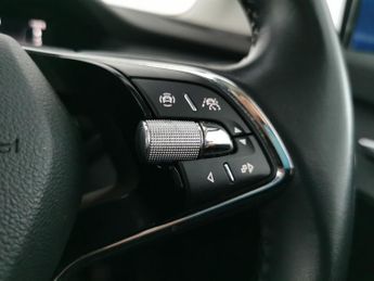 Skoda Enyaq 62kWh 60 (DC120kW) (179 ps) - SMARTLINK - REVERSE CAM - NAV