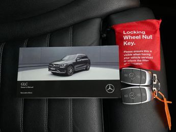 Mercedes-Benz GLC 2.0 GLC220d AMG Line (Premium) G-Tronic+ 4MATIC (194 ps) - HEATE