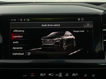 Audi Q4 E-tron 40 S line Sportback 82kWh (204 ps) - LED - HEATED SEATS - SPORTS