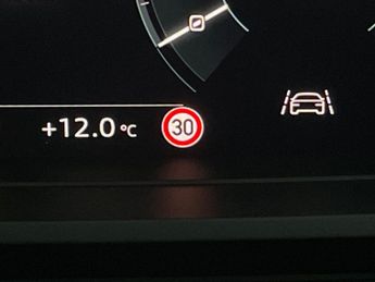 Audi Q4 E-tron 40 S line Sportback 82kWh (204 ps) - LED - HEATED SEATS - SPORTS