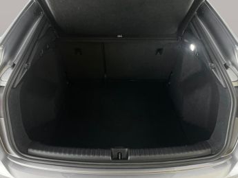 Audi Q4 E-tron 40 S line Sportback 82kWh (204 ps) - LED - HEATED SEATS - SPORTS