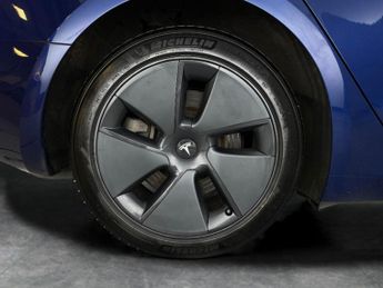 Tesla Model 3 Standard Range Plus RWD (241 bhp) - PARK ASSIST - REVERSE CAM - 