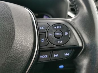 Toyota RAV4 2.5 VVT-h Dynamic CVT 4WD (222 ps) - LED - REVERSE CAM - NAV