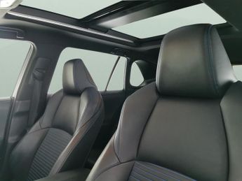 Toyota RAV4 2.5 VVT-h Dynamic CVT 4WD (222 ps) - LED - REVERSE CAM - NAV