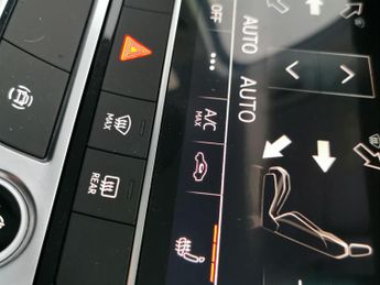 Audi e-tron 50 Technik quattro 71.2kWh (11kW Charger) (313 ps) - KEYLESS ENT