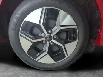 Ford Puma Gen-e Standard Range 43kWh Select (168 ps) - REVERSE CAM - NAV - HEATE